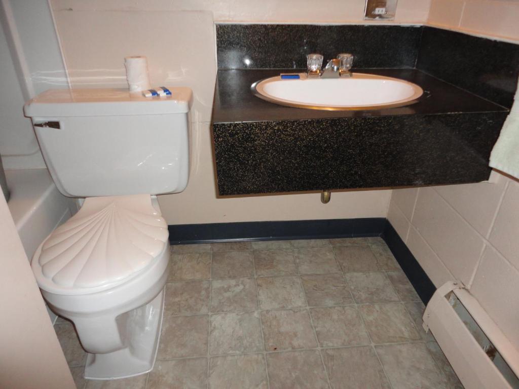 Matador Motel Drayton Valley Phòng bức ảnh